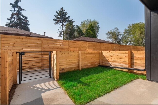 Photo - 4925 W 10th Ave Unit 4925 W 10th Avenue #105 - JR