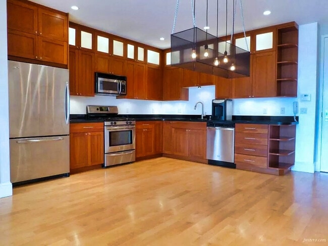 Photo - 72 Langton St Unit 2