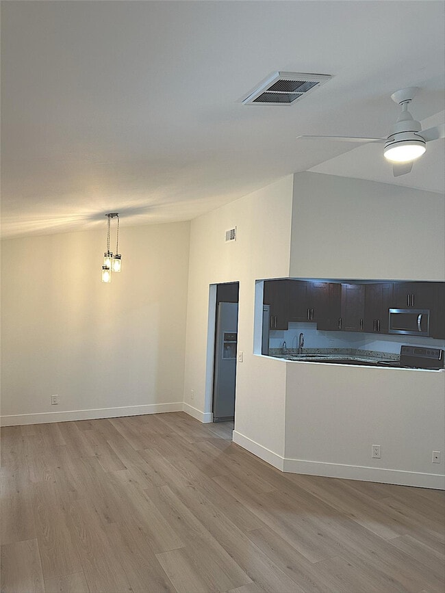 Photo - 5710 Coach House Cir Unit G