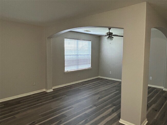 Photo - 5410 Spring Oak Dr