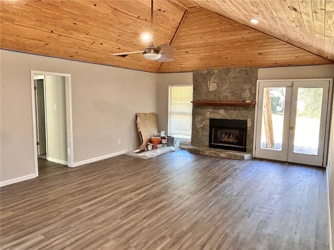 Photo - 4577 Emerald Dr E