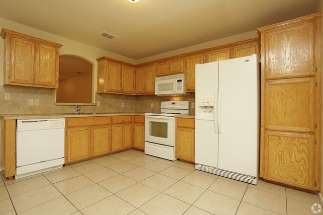 Building Photo - 20491 Westfield Dr