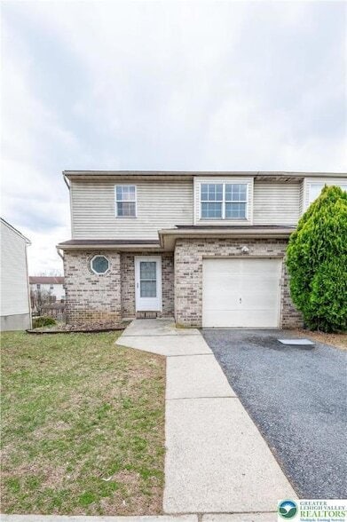 Photo - 48 Olde Penn Dr Townhome