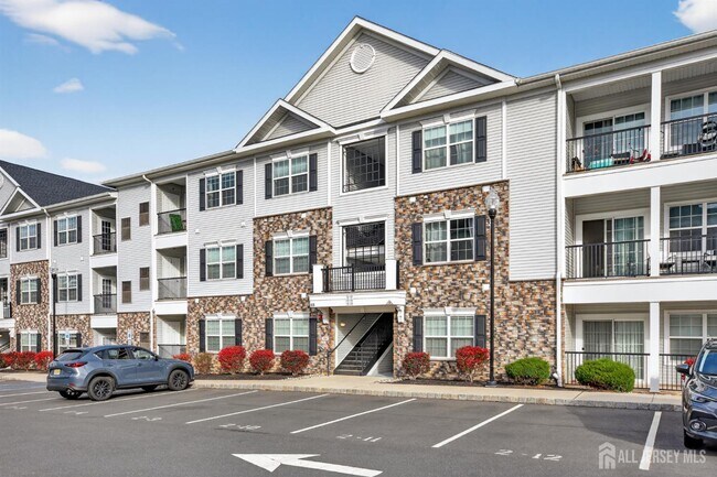 Photo - 626 Marion Ln