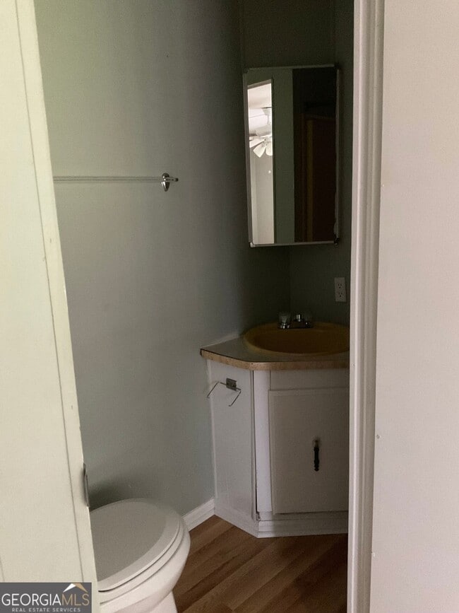 Photo - 76 Jacqueline Dr