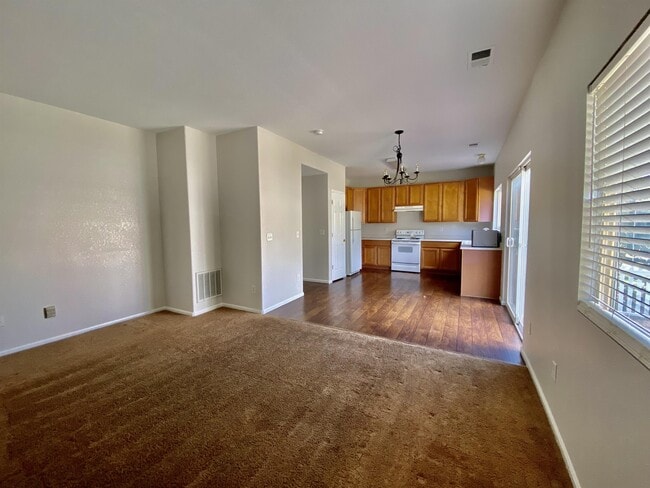 Photo - 13950 Adams St