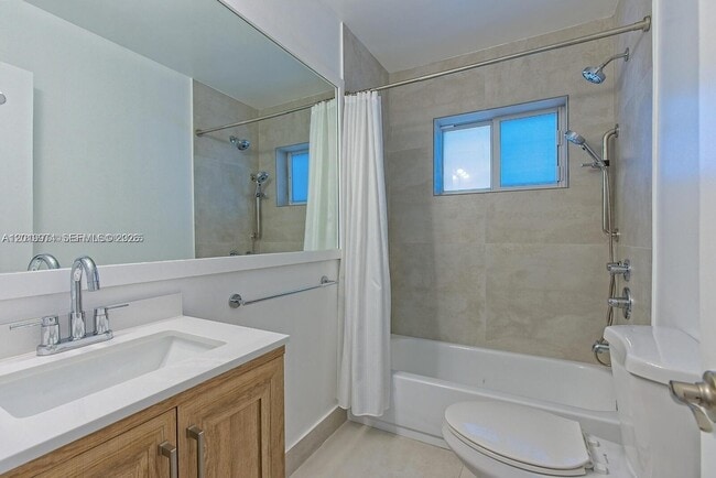 Photo - 5400 Orduna Dr