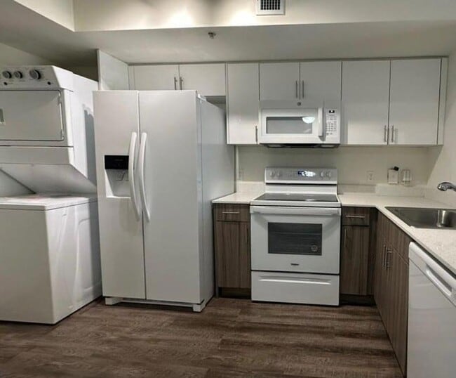 Photo - 18335 NW 68th Ave Unit 700-218