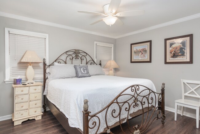 Photo - 510 E Gillespie St Unit C15