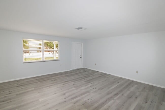 Photo - Nokomis Annual Home for Rent