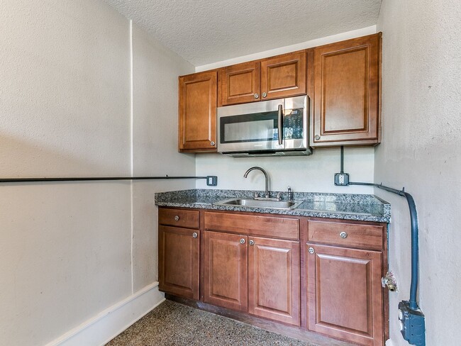 Photo - Ingersoll Flats Apartamentos