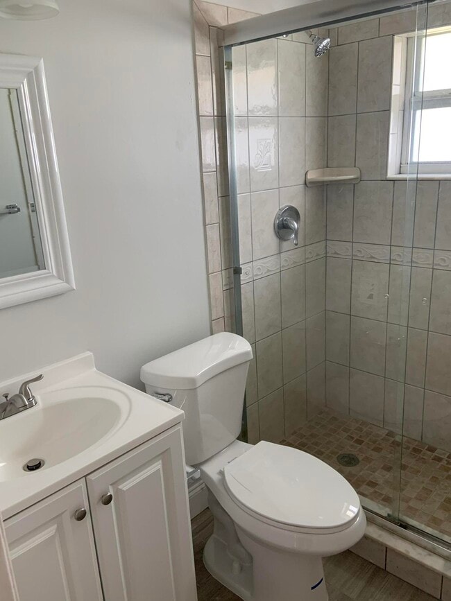 Photo - 3329 Grove Rd
