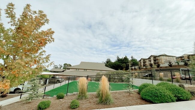 Photo - The Summit @ Red Leaf