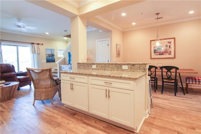 Photo - 1503 Mariners Cir