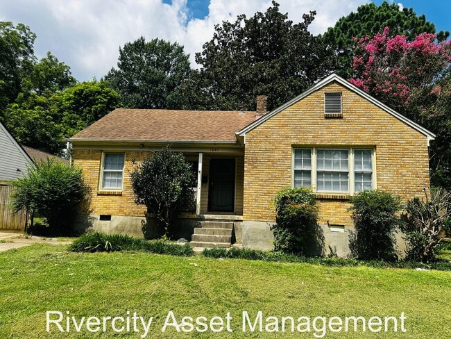 Photo - 1041 Vaughn Rd House