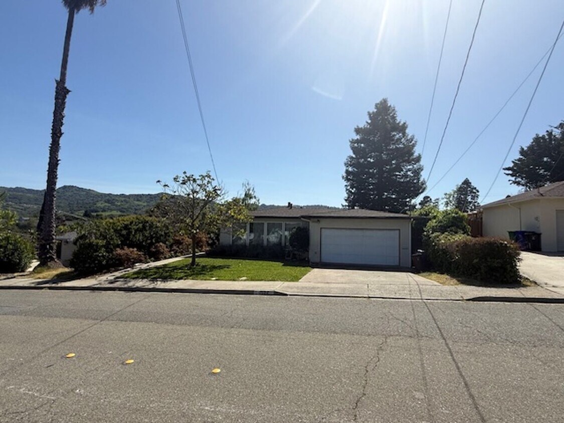 3 Bedroom Ranch Style Home in El Sobrante ... - 3 Bedroom Ranch Style Home in El Sobrante ...