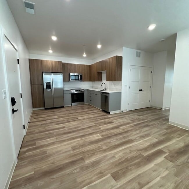 Photo - New 2 Bedroom 2 bathroom Teton Peak Flats Unit E 101 With Additional Storage Closet Unit E 101