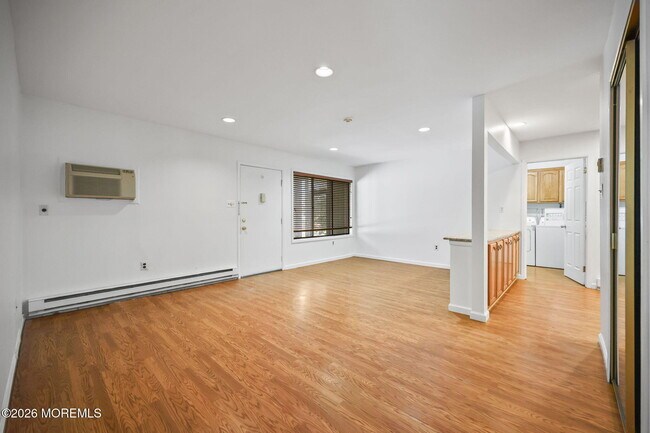 Photo - 110 Amberly Dr