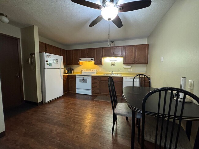 Photo - 3712 S Terry Ave