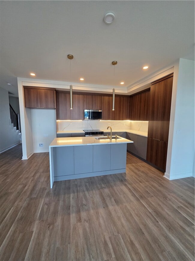 Photo - 1118 Emilia Ave