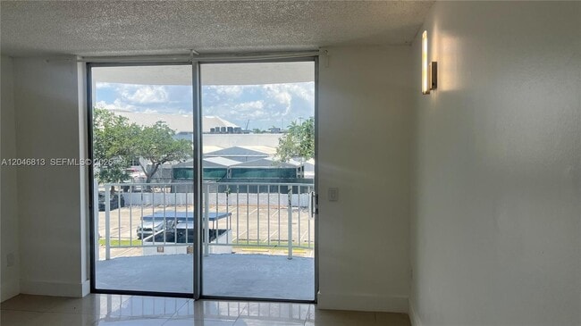 Photo - 488 NW 165th St Unit B-309
