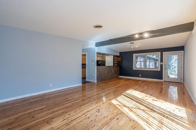 Photo - 2416 S 5th St