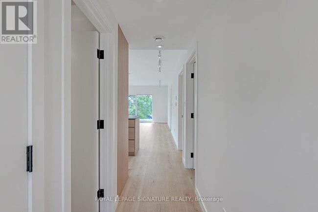 Photo - 1254 Davenport Rd