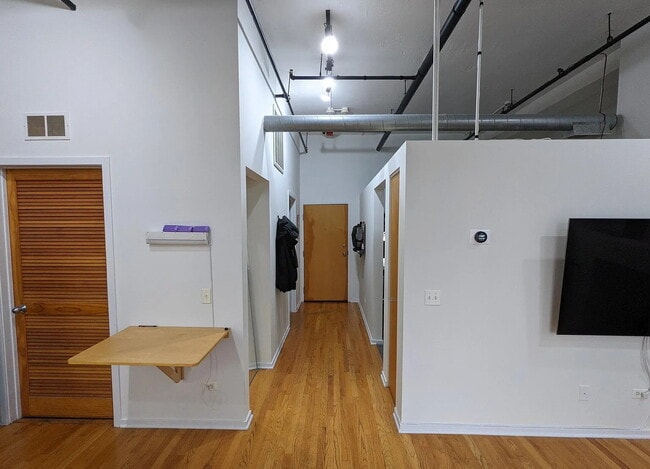 Photo - Well-Appointed Unit with Quality Finishes