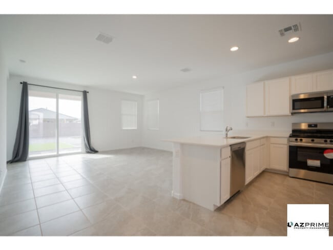 Photo - Move-In Ready Modern 3/2 in Avondale's Most Sought-After Community.