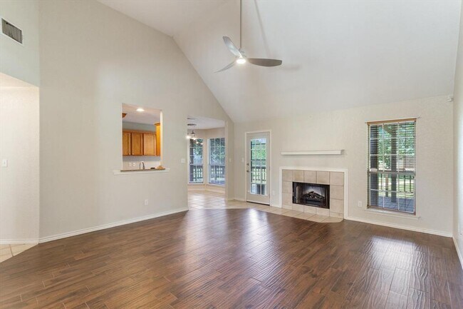 Photo - 53 Tina's Trail