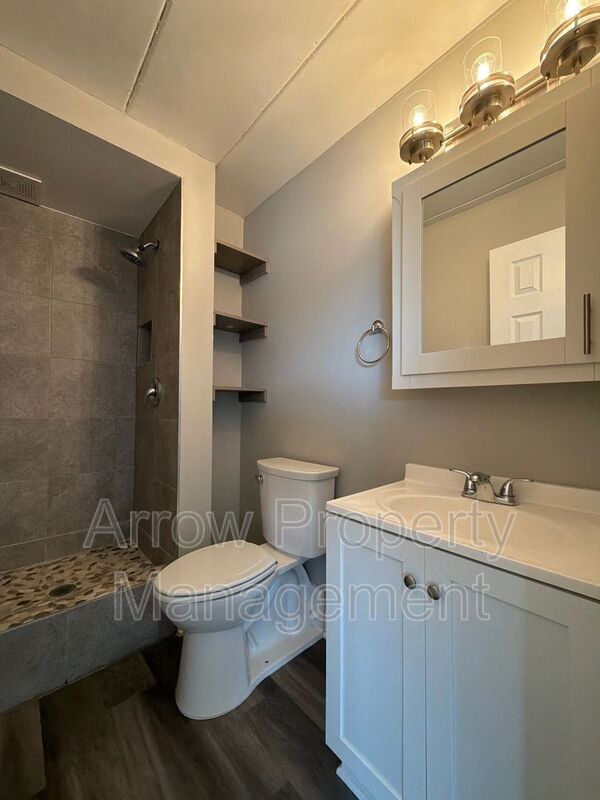 Photo - 877 N 26th St Unit 203