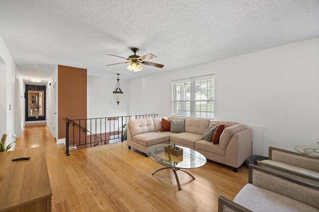 Photo - 8410 Smoketree Cir