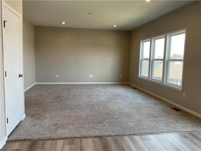 Photo - 10561 Elderberry Ln