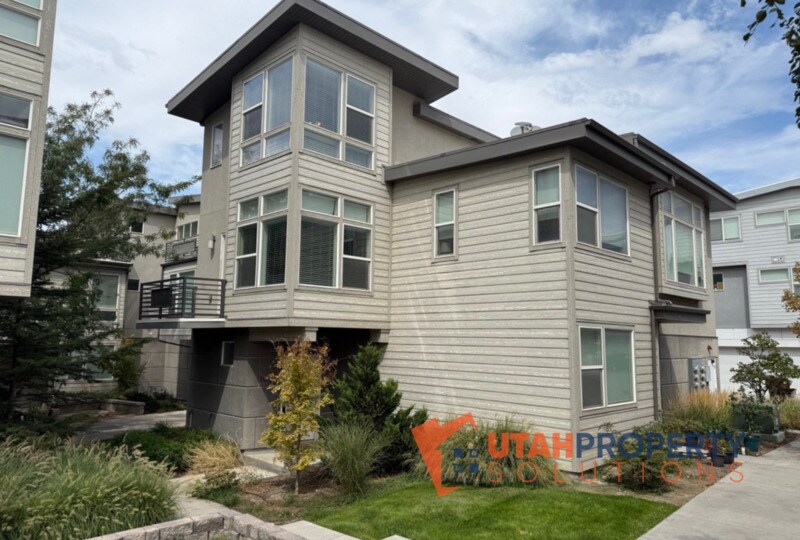 Photo - 1026 W Rooftop Dr Townhome