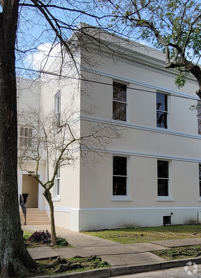 Building Photo - 7728 Zimpel St Rental