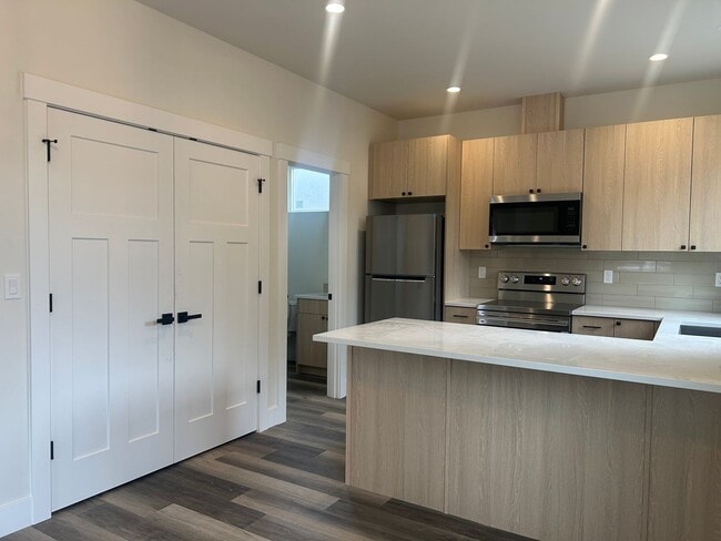 3200 Meridian St Unit 2
