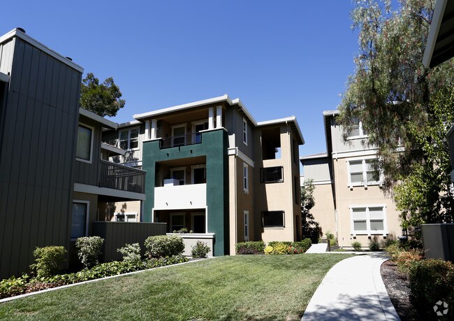 Civic Square Apartments For Rent in Pleasanton, CA