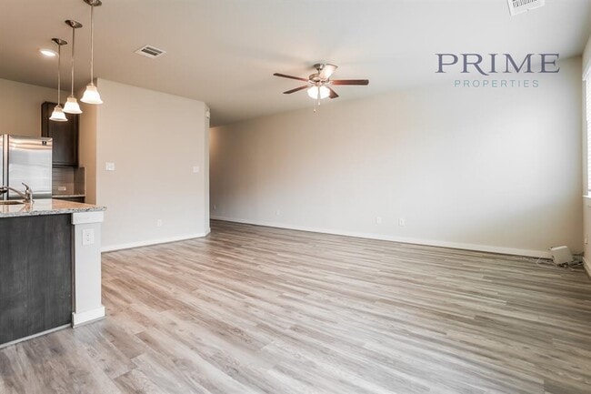 Photo - 602 Skiff Moth Dr