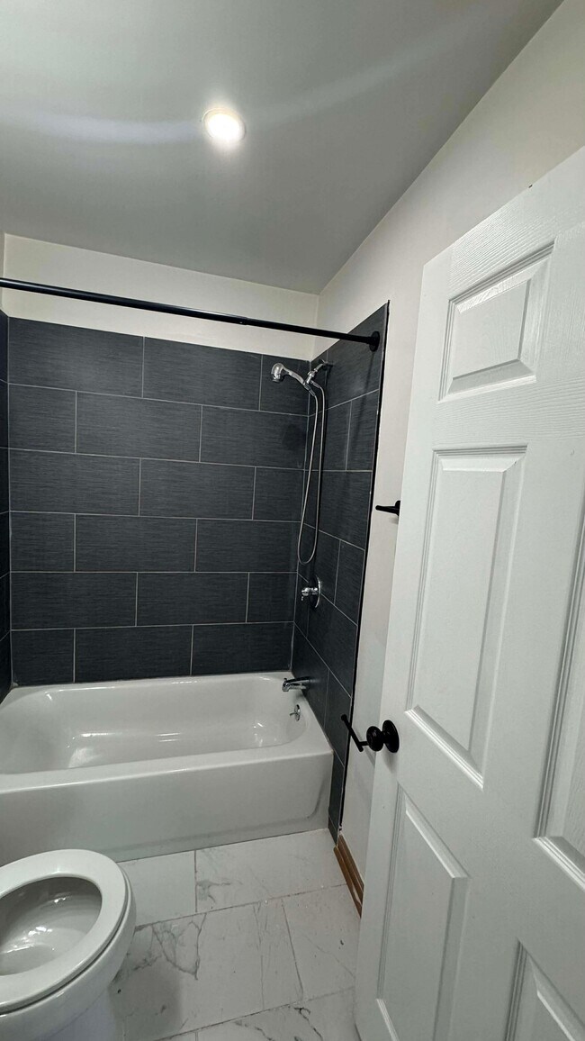 Photo - 2433 Druid Hill Ave