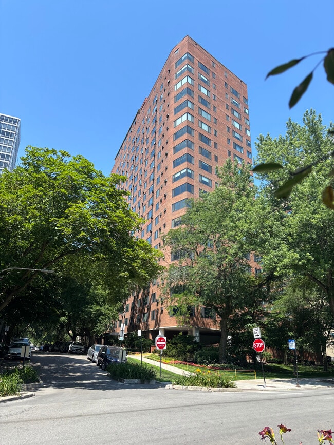 Photo - 3100 N Lake Shore Dr Unit 706