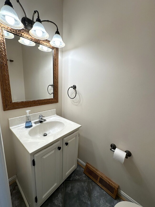Photo - 3-Bedroom Townhome in Furnace Hills