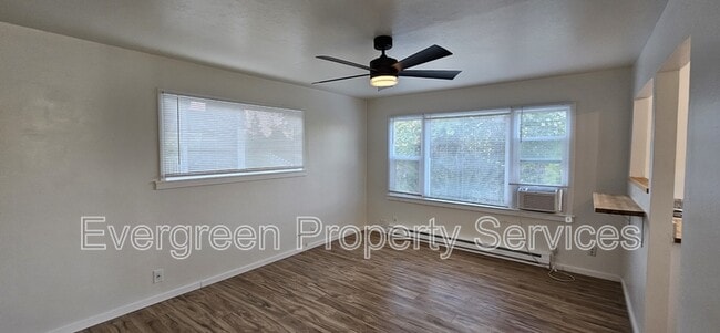 Building Photo - 3138 Sacramento St Rental