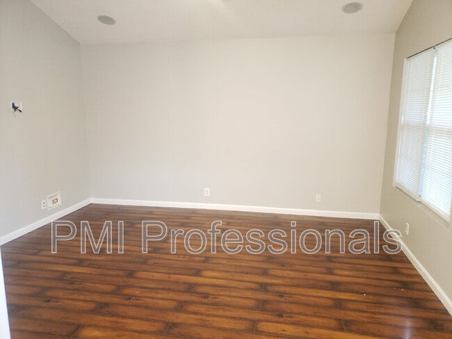 Photo - 2743 Painted Pony Dr