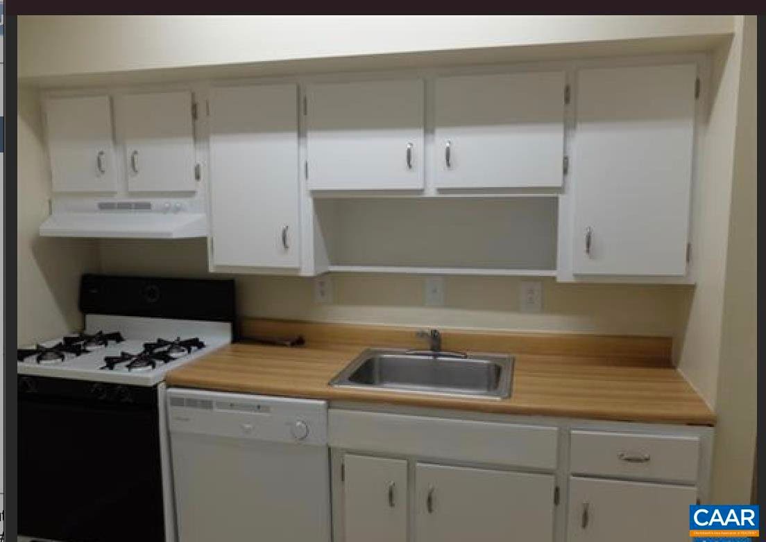 Photo - 162 Hessian Hills Way Unit 2