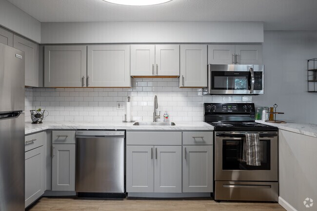 Oficina de arrendamiento - Forest Hills