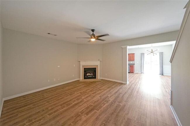 Photo - 2062 Lakeshore Overlook Dr