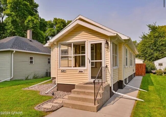 Photo - Adorable Single Family Home - 3 bedroom/1 ...