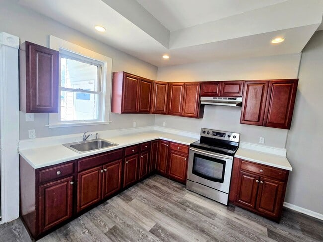 Photo - 126 N Penn St