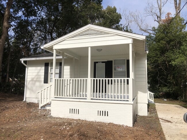 Photo - 1618 Elberta Dr