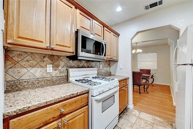 Photo - 3312 Plantation Rd